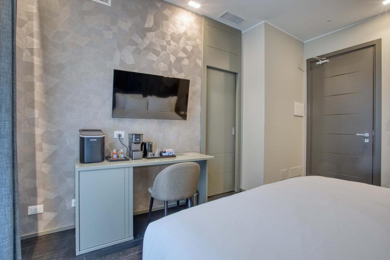 Le Suite Del Corso The Smart Boutique Aparthotel By Ospitami Milano Dış mekan fotoğraf