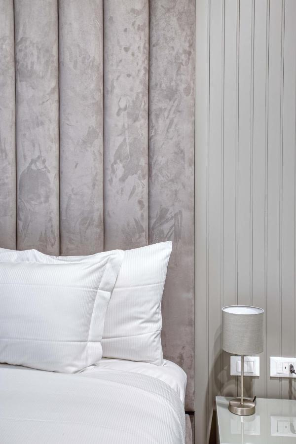 Le Suite Del Corso The Smart Boutique Aparthotel By Ospitami Milano Dış mekan fotoğraf