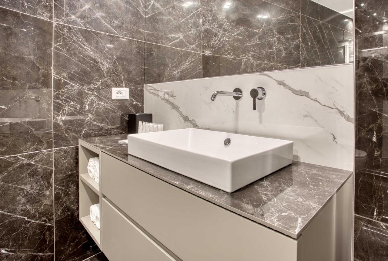 Le Suite Del Corso The Smart Boutique Aparthotel By Ospitami Milano Dış mekan fotoğraf