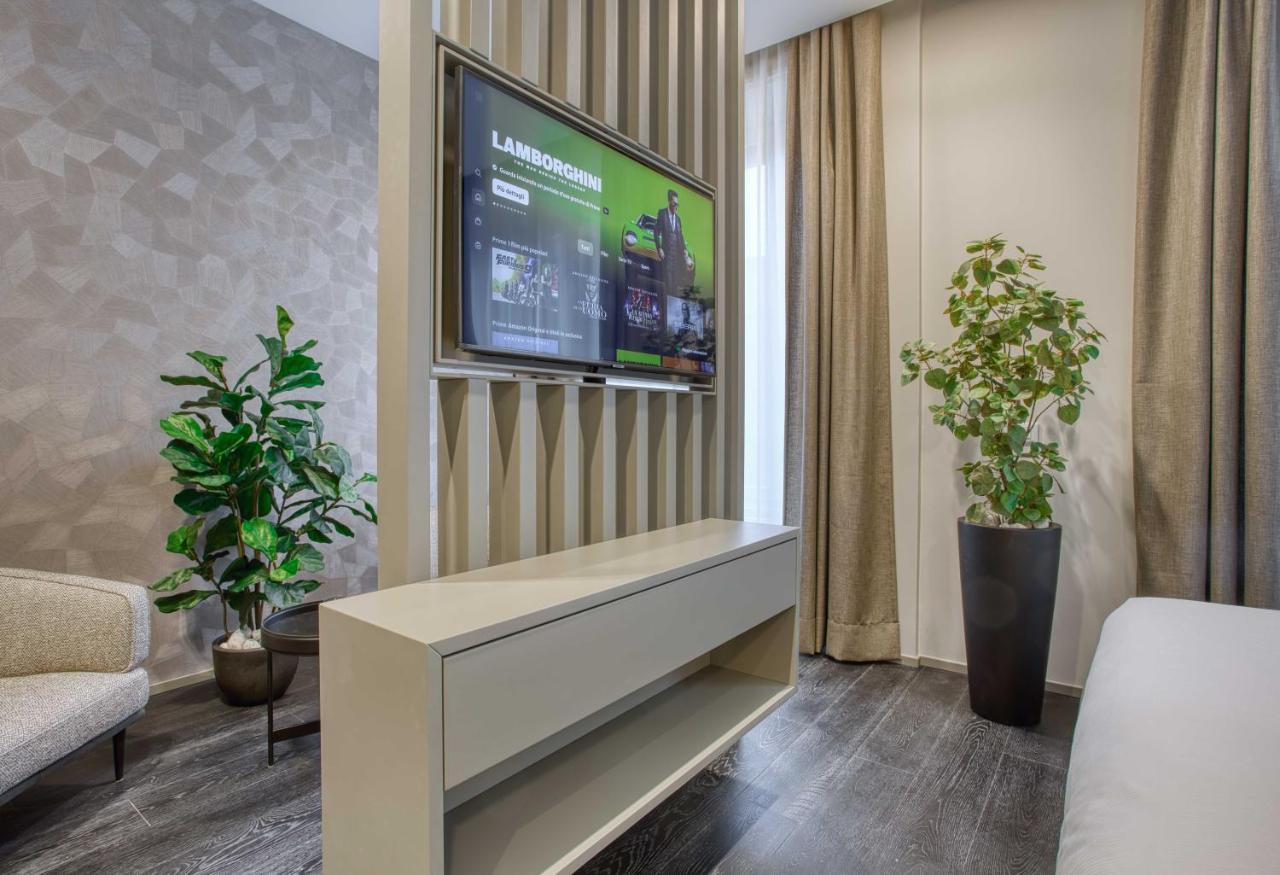 Le Suite Del Corso The Smart Boutique Aparthotel By Ospitami Milano Dış mekan fotoğraf
